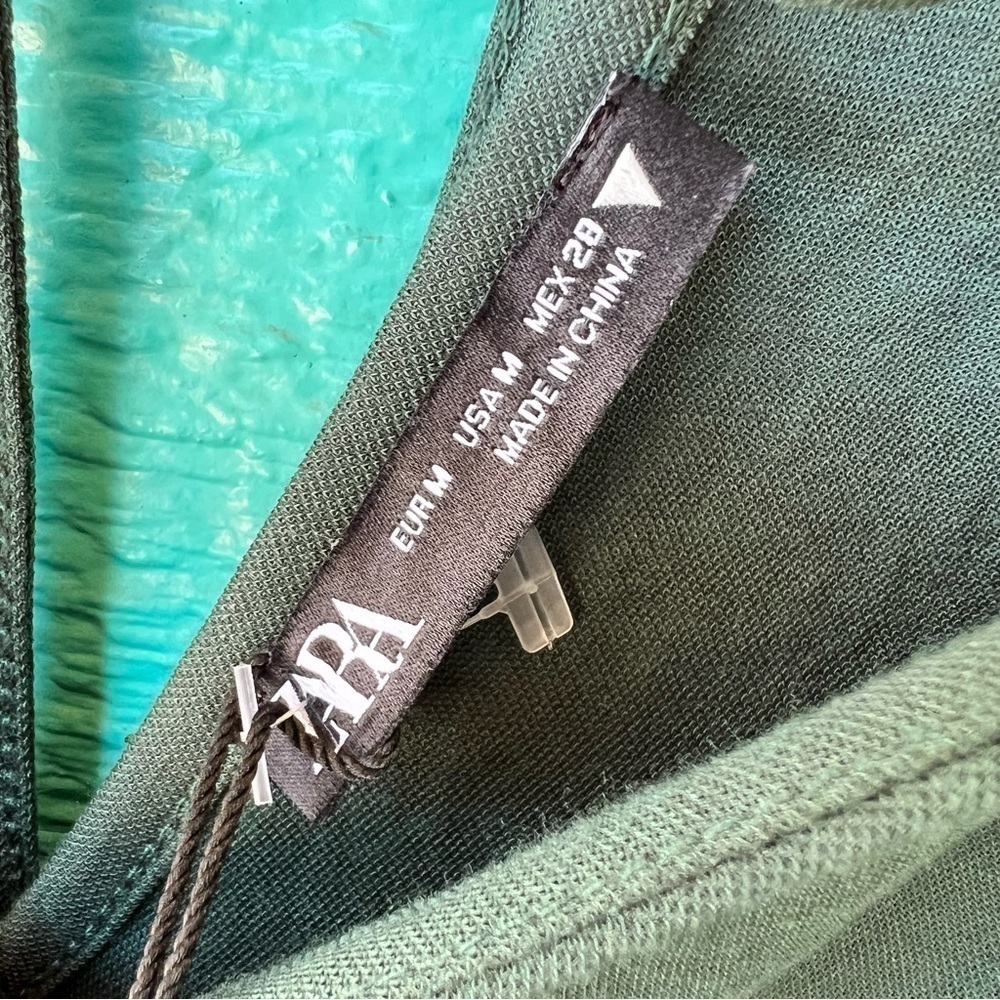 ZARA OPEN CROCHET LACE LONG SLEEVE VAMP MAXI DRESS FOREST GREEN MEDIUM NWT - Picture 14 of 16